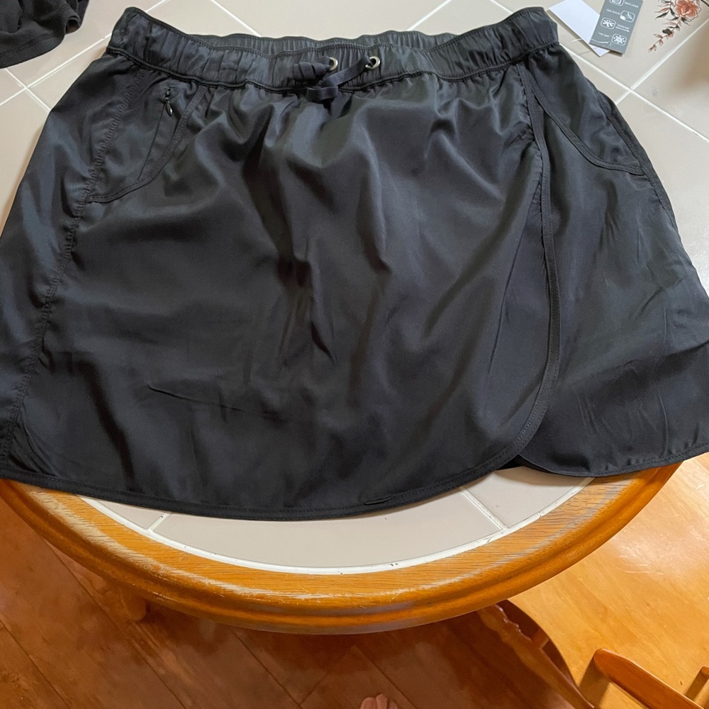 North River Black Skort Large NWT